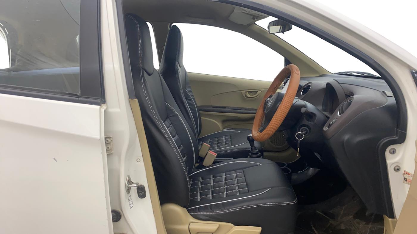 2013 Honda Brio S MT, CNG, Manual, 73,786 km, Right Side Front Door Cabin
