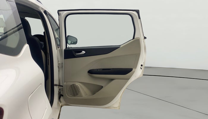 2021 Renault TRIBER RXZ AMT, Petrol, Automatic, 27,286 km, RHS Rear Door