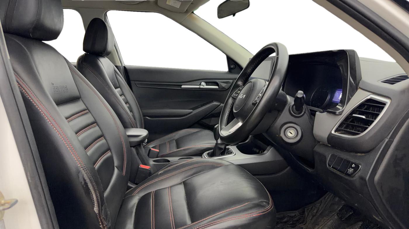 2021 KIA SELTOS HTE 1.5 DIESEL, Diesel, Manual, 89,642 km, Right Side Front Door Cabin