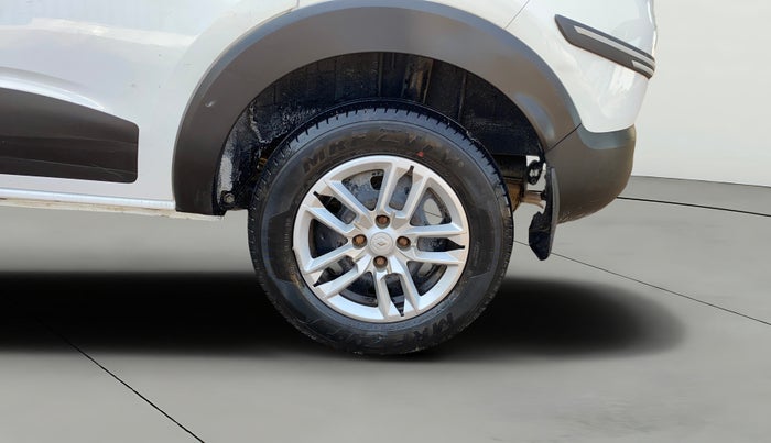 2021 Renault TRIBER RXT, Petrol, Manual, 50,726 km, Right Rear Wheel