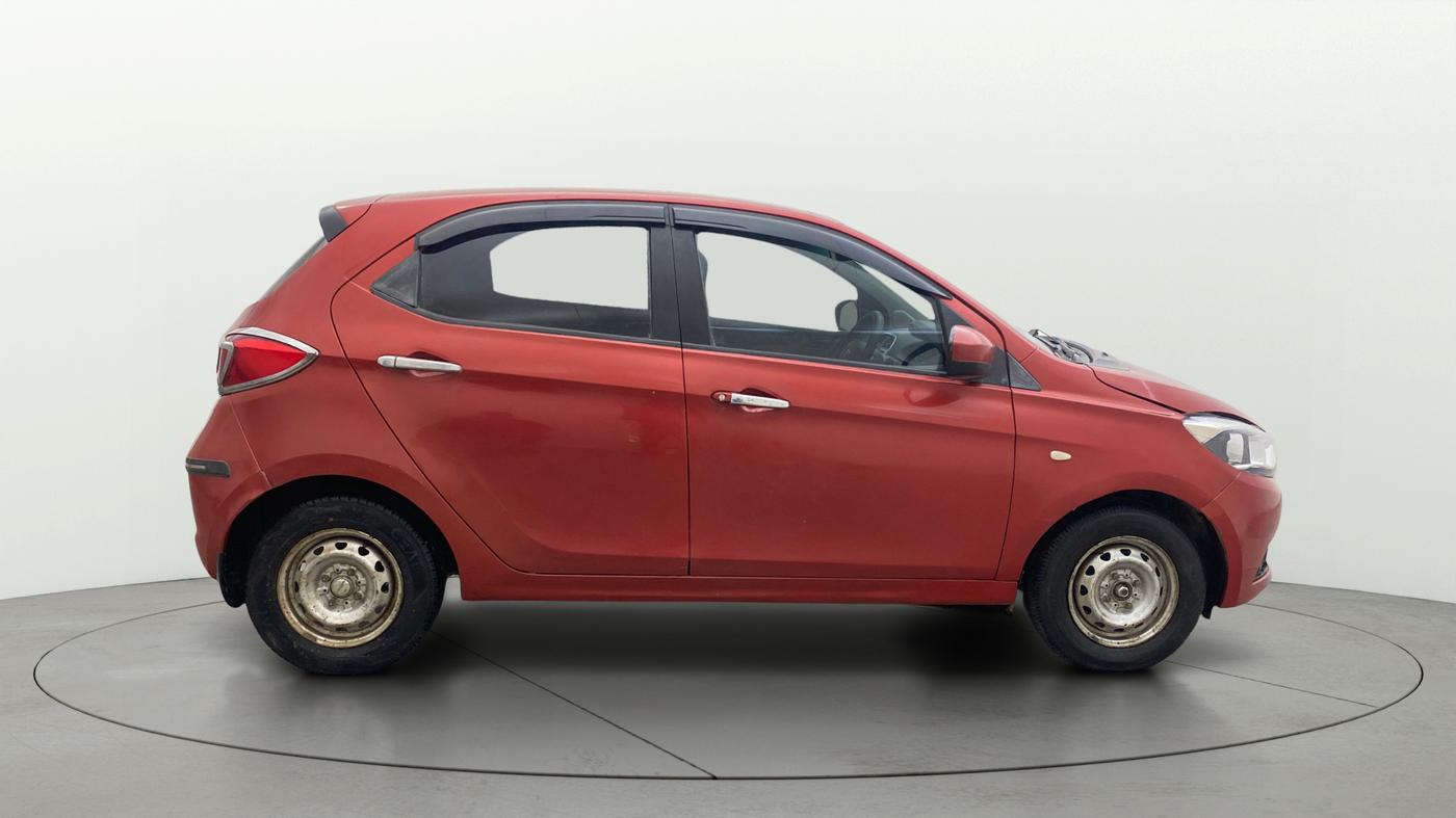2016 Tata Tiago XM DIESEL, Diesel, Manual, 64,417 km, Right Side View