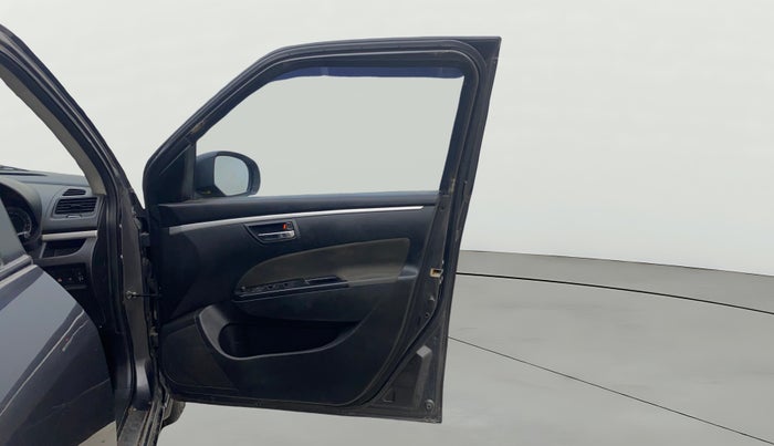 2015 Maruti Swift VDI, Diesel, Manual, 1,49,705 km, RHS Front Door