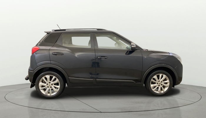 2020 Mahindra XUV300 W8 1.2 PETROL, Petrol, Manual, 50 km, Right Side View