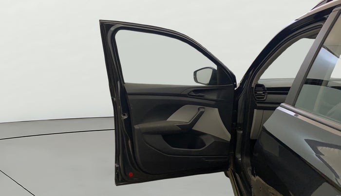 2025 Skoda KUSHAQ ACTIVE 1.0L TSI MT, Petrol, Manual, 20,557 km, LHS Front Door