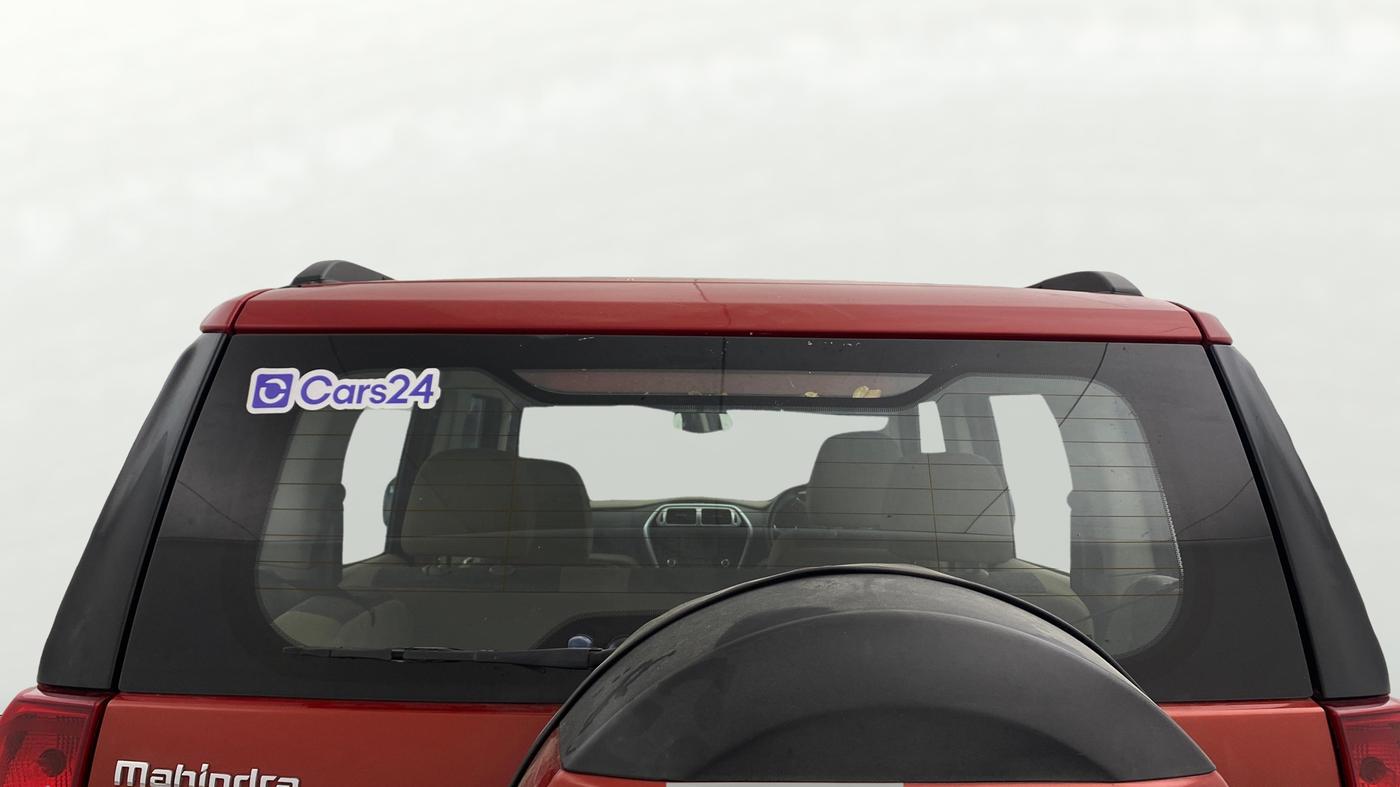 2018 Mahindra TUV300 T8, Diesel, Manual, 65,781 km, Rear Windshield