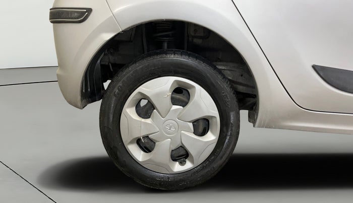 2018 Tata Tiago XT PETROL, Petrol, Manual, 71,696 km, Right Rear Wheel