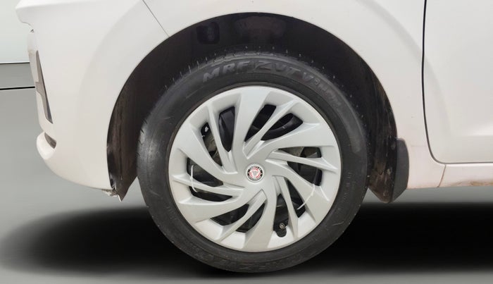 2024 Hyundai GRAND I10 NIOS SPORTZ AMT 1.2 KAPPA VTVT, Petrol, Automatic, 23,996 km, Left Front Wheel