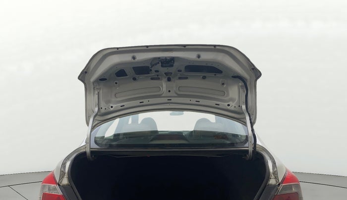 2013 Renault Scala RXE DIESEL, Diesel, Manual, 1,18,313 km, Boot Door Open