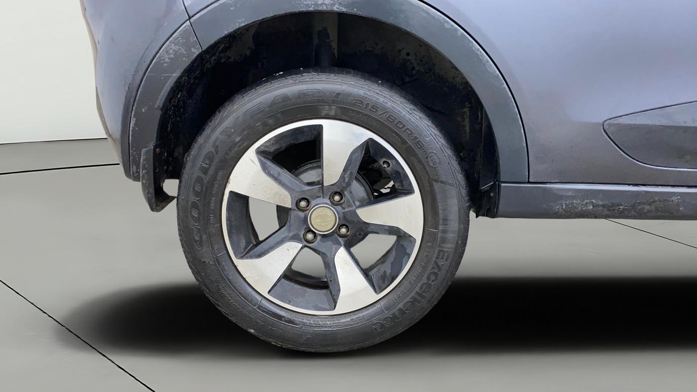 2019 Tata NEXON XZ PLUS PETROL, Petrol, Manual, 73,781 km, Right Rear Wheel