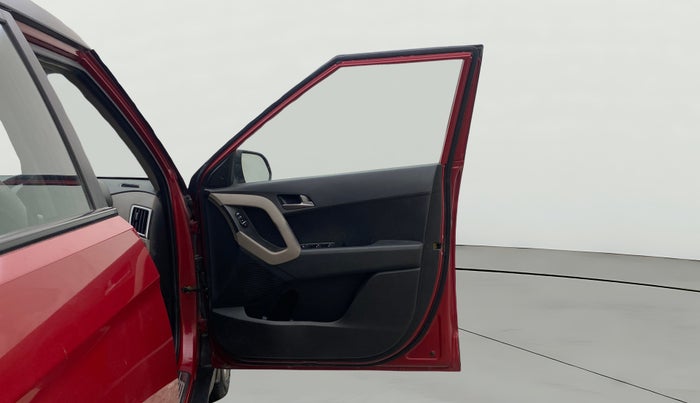 2017 Hyundai Creta SX PLUS 1.6 PETROL, Petrol, Manual, 97,987 km, RHS Front Door