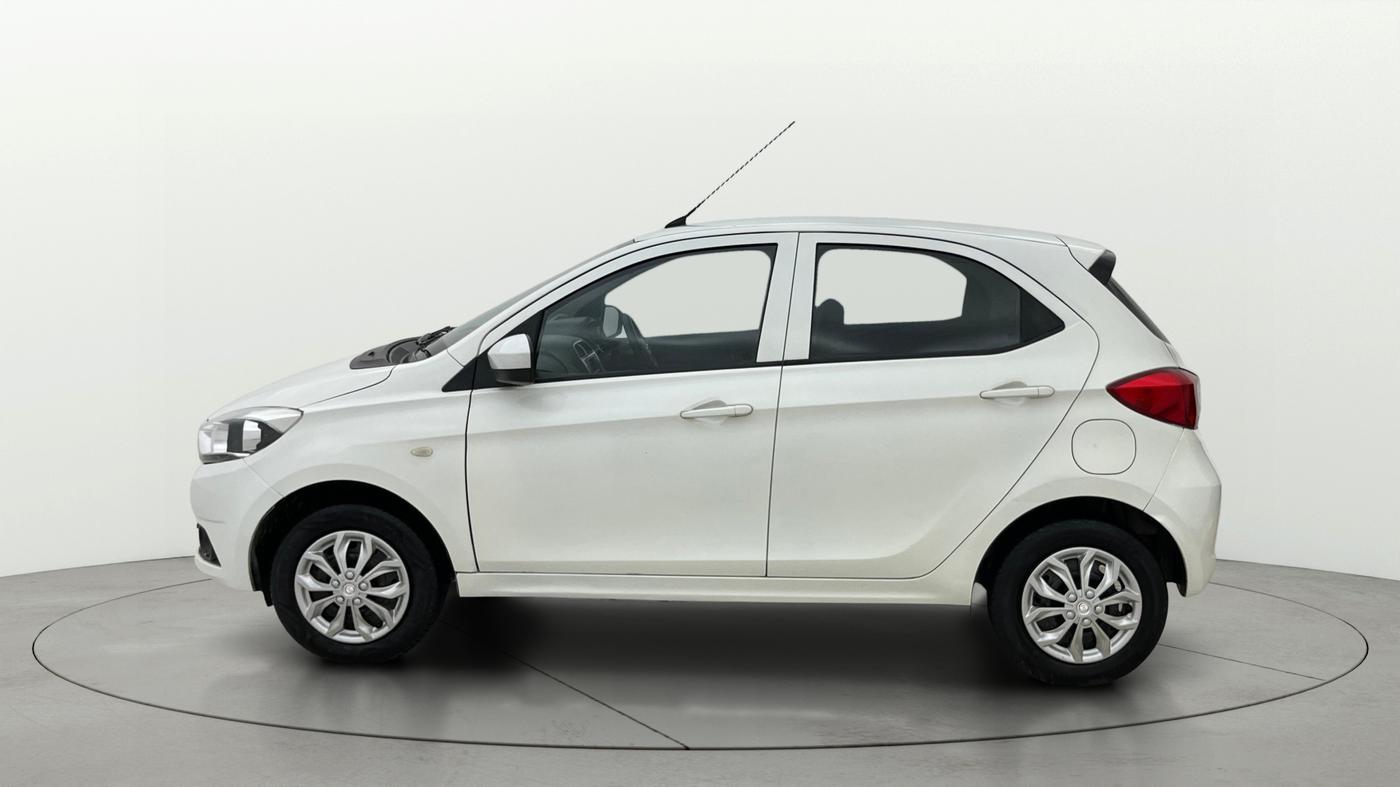 2017 Tata Tiago XT PETROL, Petrol, Manual, 79,222 km, Left Side