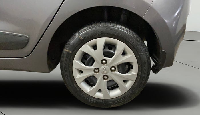 2016 Hyundai Grand i10 MAGNA AT 1.2 KAPPA VTVT, Petrol, Automatic, 27,926 km, Left Rear Wheel