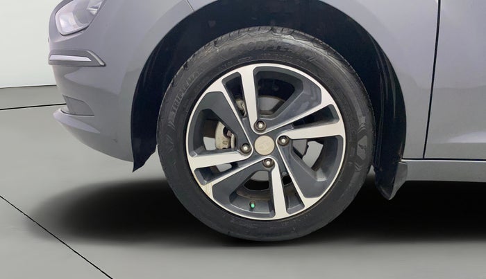 2022 Tata ALTROZ XZA, Petrol, Automatic, 10,001 km, Left Front Wheel