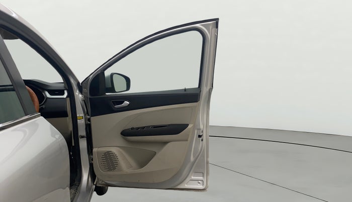2020 Renault TRIBER RXZ, Petrol, Manual, 15,614 km, RHS Front Door