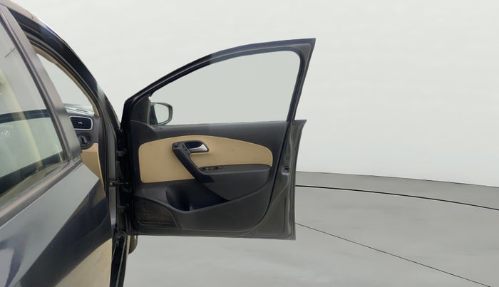 2016 Volkswagen Ameo COMFORTLINE 1.2L, Petrol, Manual, 98,673 km, RHS Front Door