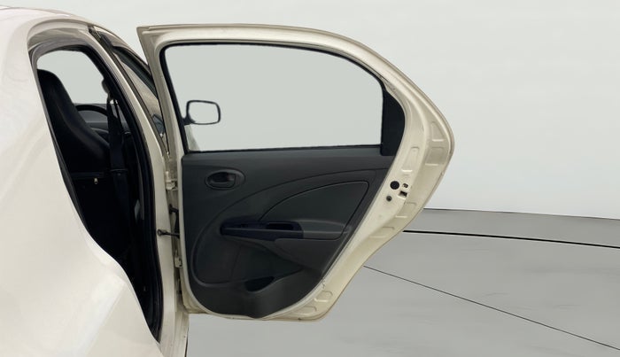 2013 Toyota Etios G, Petrol, Manual, 1,25,001 km, RHS Rear Door