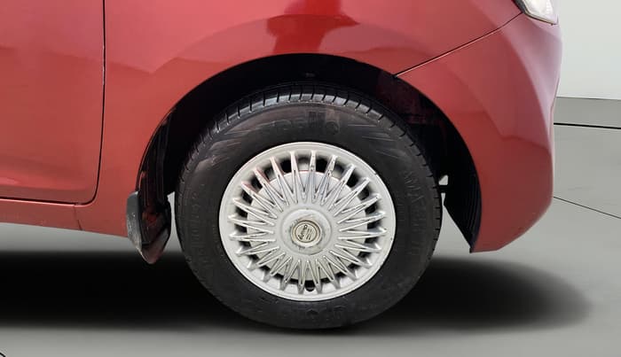 2013 Hyundai Eon ERA +, Petrol, Manual, 37,444 km, Right Front Wheel
