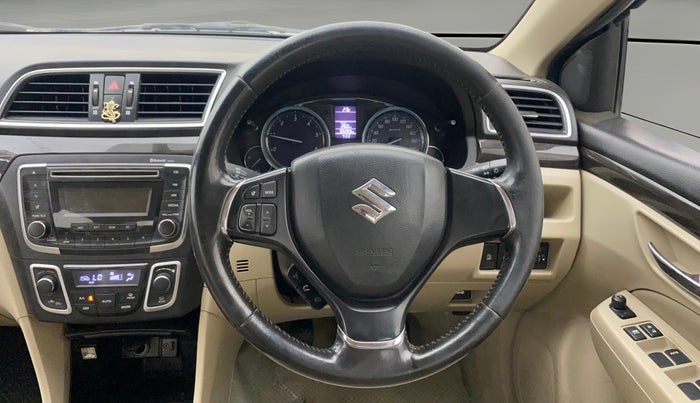 2016 Maruti Ciaz ZDI SHVS, Diesel, Manual, 59,283 km, Steering Wheel Close Up