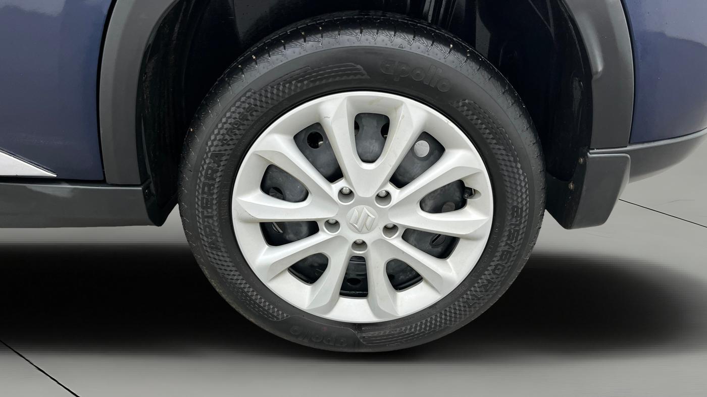 2024 Maruti Grand Vitara SIGMA SMART HYBRID, Petrol, Manual, 17,861 km, Left Rear Wheel