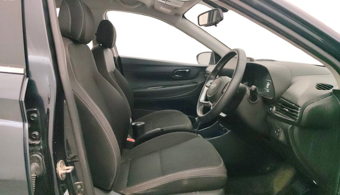 2021 Hyundai NEW I20 ASTA 1.2 AT, Petrol, Automatic, 68,742 km, Right Side Front Door Cabin