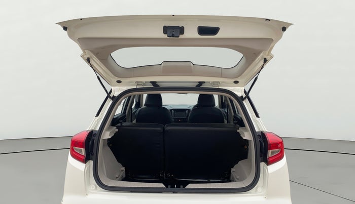 2021 Mahindra XUV300 W4 1.2 PETROL, Petrol, Manual, 26,985 km, Boot Door Open