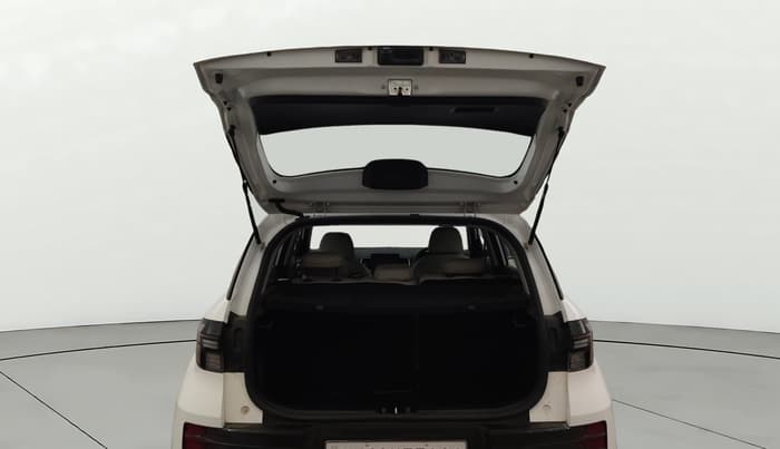 2024 Hyundai VENUE S(O) 1.2, Petrol, Manual, 23,423 km, Boot Door Open