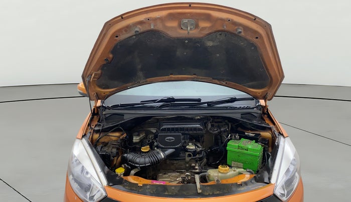 2016 Tata Tiago XZ PETROL, Petrol, Manual, 1,10,054 km, Open Bonet