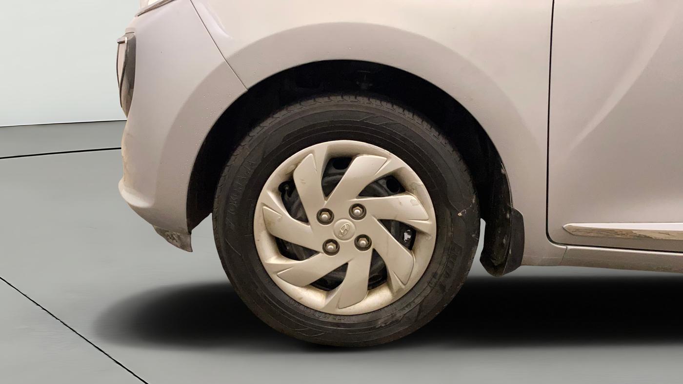 2019 Hyundai NEW SANTRO SPORTZ CNG, CNG, Manual, 78,715 km, Left Front Wheel