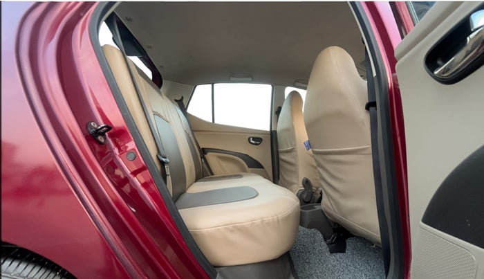 2013 Hyundai i10 SPORTZ 1.1, Petrol, Manual, 50,742 km, Right Side Rear Door Cabin