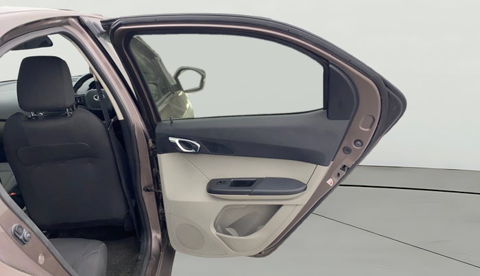 2018 Tata Tiago XZ PETROL, Petrol, Manual, 90,759 km, RHS Rear Door