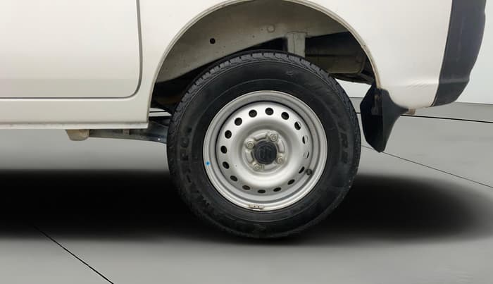 2022 Maruti Eeco 7 STR, Petrol, Manual, 44,689 km, Left Rear Wheel