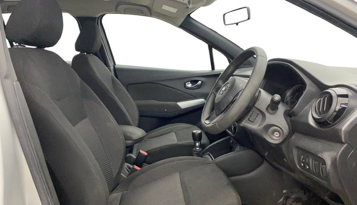 2019 Nissan Kicks XL 1.5, Petrol, Manual, 63,751 km, Right Side Front Door Cabin