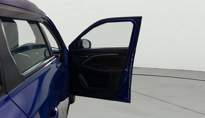 2022 Maruti BREZZA ZXI + AT SMART HYBRID, Petrol, Automatic, 80,733 km, RHS Front Door