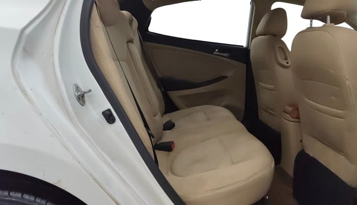 2017 Hyundai Verna 1.6 VTVT SX, Petrol, Manual, 82,518 km, Right Side Rear Door Cabin