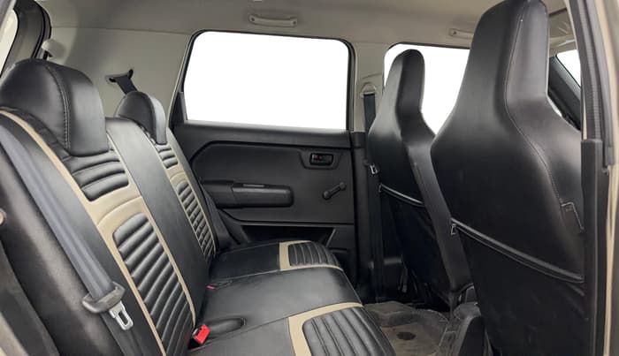 2021 Maruti New Wagon-R LXI 1.0, Petrol, Manual, 56,401 km, Right Side Rear Door Cabin