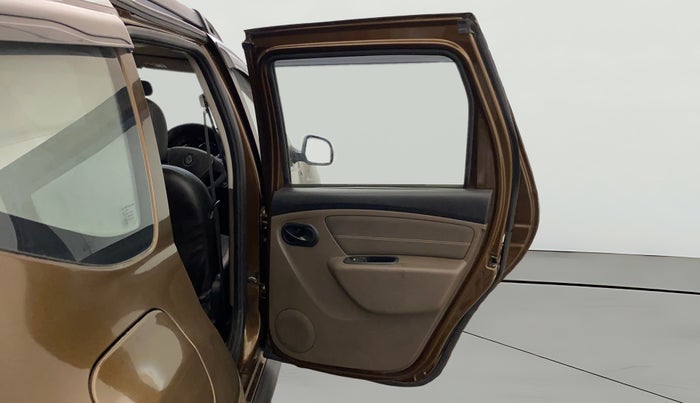 2017 Renault Duster RXL PETROL, Petrol, Manual, 76,118 km, RHS Rear Door