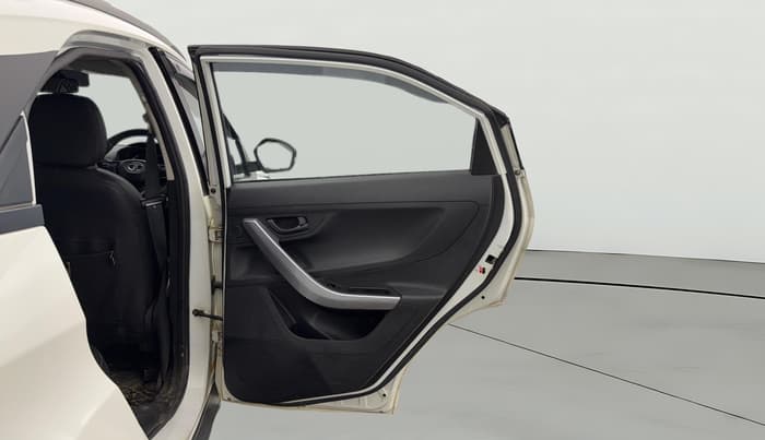 2022 Tata NEXON XM SUNROOF PETROL, Petrol, Manual, 24,073 km, RHS Rear Door