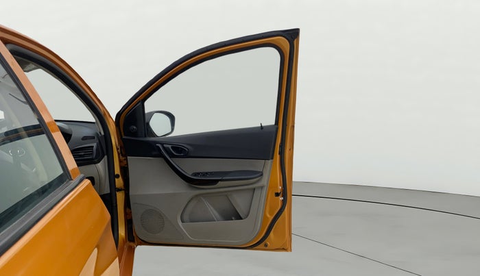 2017 Tata Tiago XM PETROL, Petrol, Manual, 77,938 km, RHS Front Door