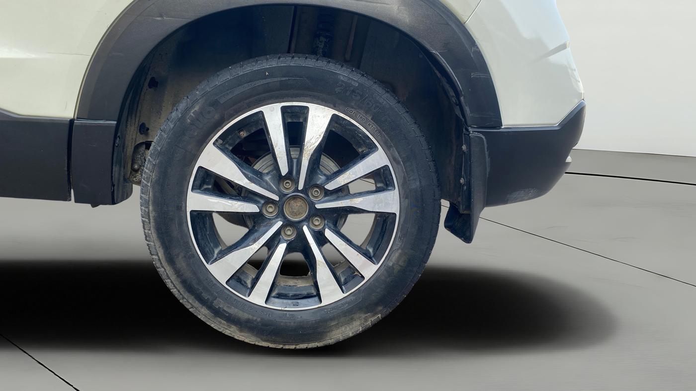 2019 Nissan Kicks XV 1.5, Petrol, Manual, 70,555 km, Left Rear Wheel