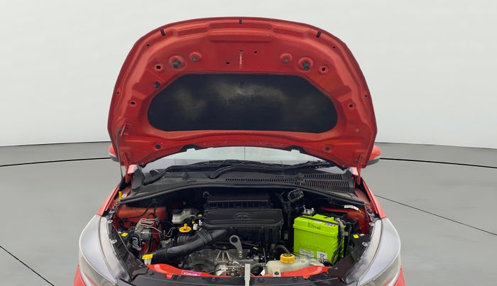 2022 Tata Tiago XT (O) PETROL, Petrol, Manual, 25,080 km, Open Bonet