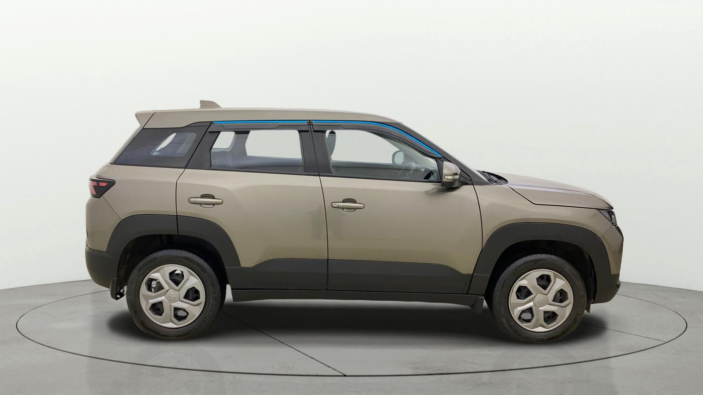 2022 Maruti BREZZA VXI SMART HYBRID, Petrol, Manual, 24,059 km, Right Side View
