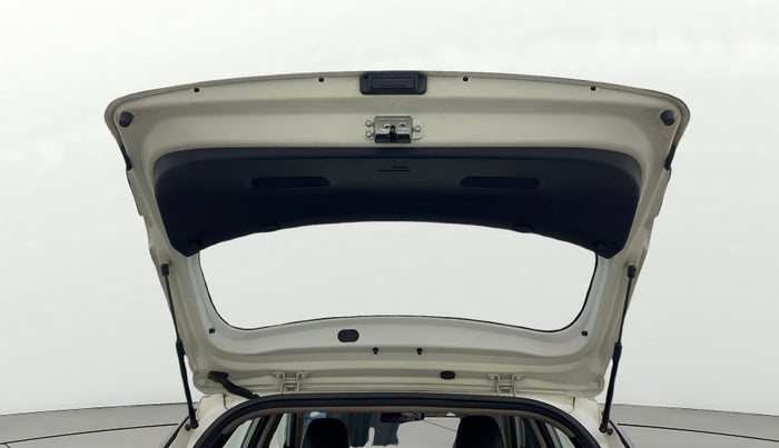 2017 Hyundai Elite i20 ASTA 1.2, Petrol, Manual, 28,372 km, Boot Door Open