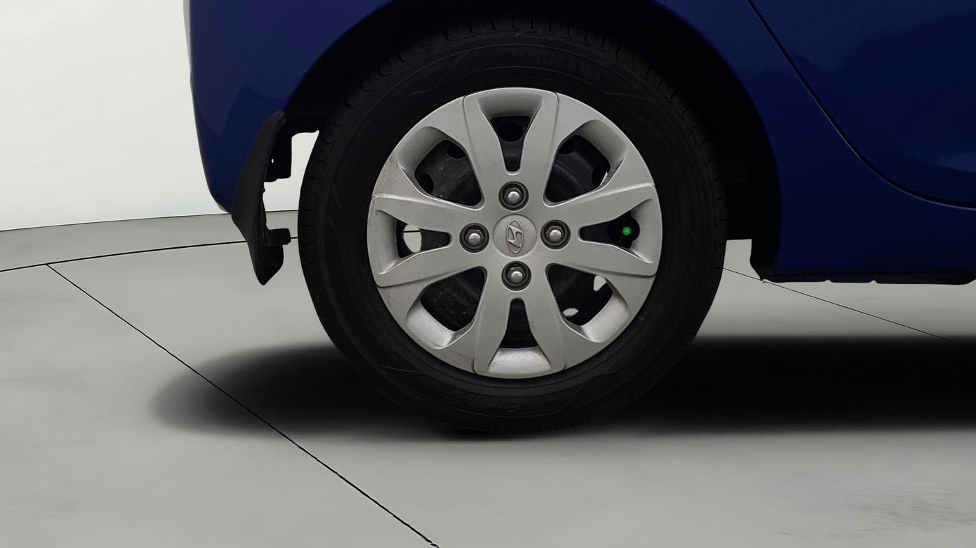2015 Hyundai Eon MAGNA +, Petrol, Manual, 90,690 km, Right Rear Wheel
