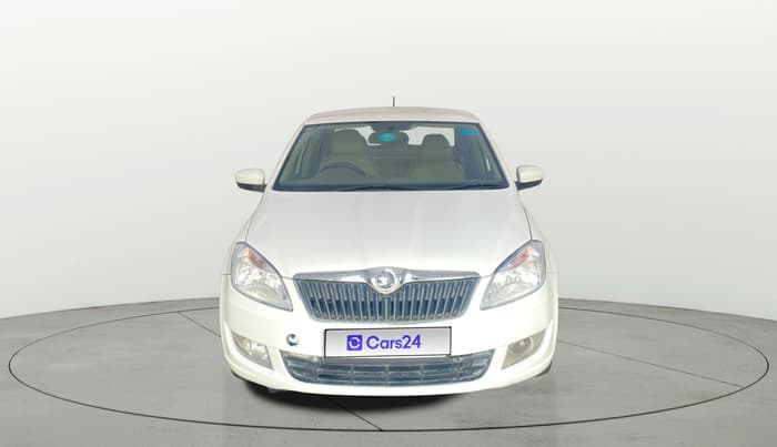 2014 Skoda Rapid AMBITION 1.6 MPI AT PLUS, Petrol, Automatic, 50,835 km, Front