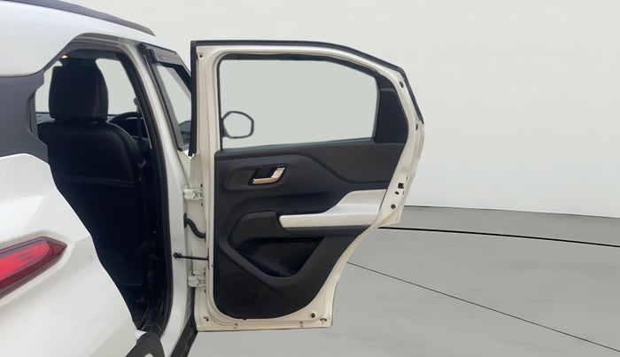 2023 Tata PUNCH CREATIVE  MT, Petrol, Manual, 44,354 km, RHS Rear Door