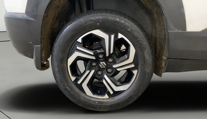 2023 Maruti BREZZA VXI SMART HYBRID, Petrol, Manual, 33,093 km, Right Rear Wheel