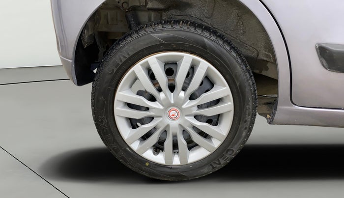 2015 Maruti Wagon R 1.0 VXI, Petrol, Manual, 69,690 km, Right Rear Wheel