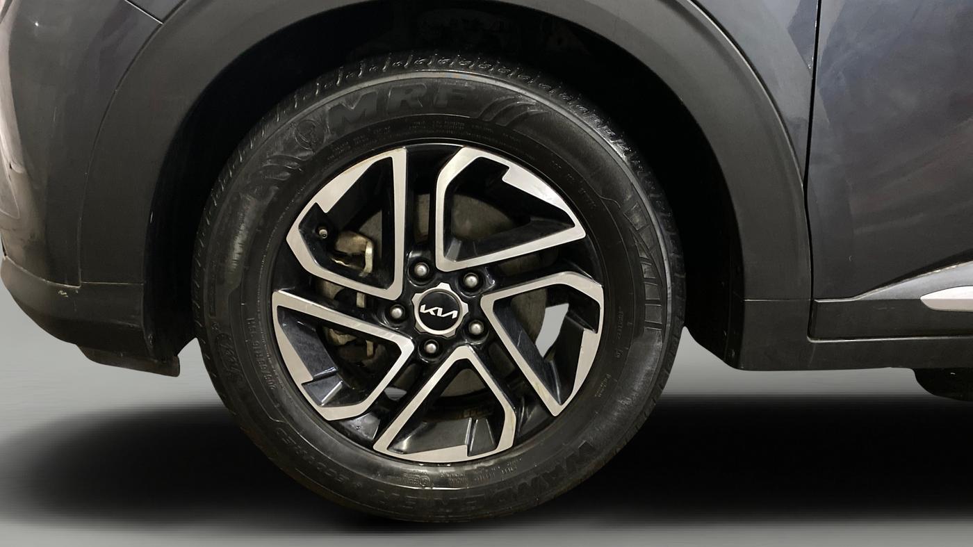 2023 KIA CARENS LUXURY PLUS 1.5 TURBO PETROL DCT 7 STR, Petrol, Automatic, 35,854 km, Left Front Wheel