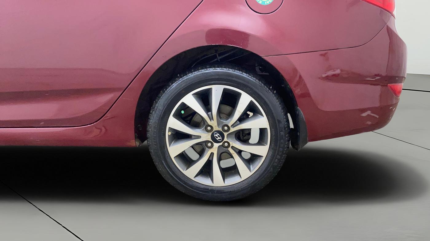 2013 Hyundai Verna FLUIDIC 1.6 VTVT SX, Petrol, Manual, 52,089 km, Left Rear Wheel