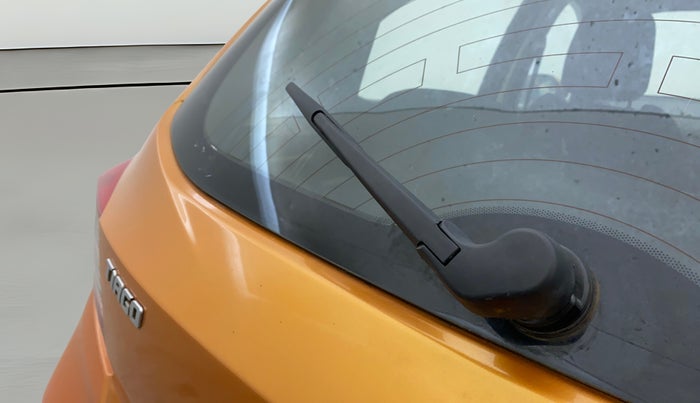 2016 Tata Tiago XZ PETROL, Petrol, Manual, 1,10,054 km, Rear Wiper